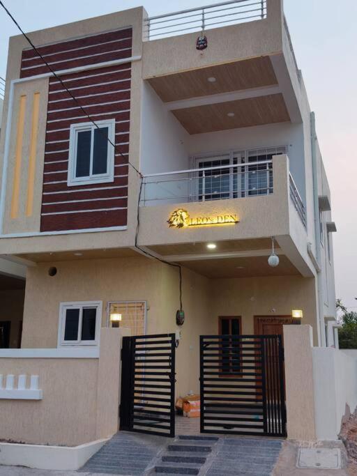 Leo'S Den 9 Guests Ac 3Bhk 9 Mins To Rgia Villa Shamshabad Exteriör bild