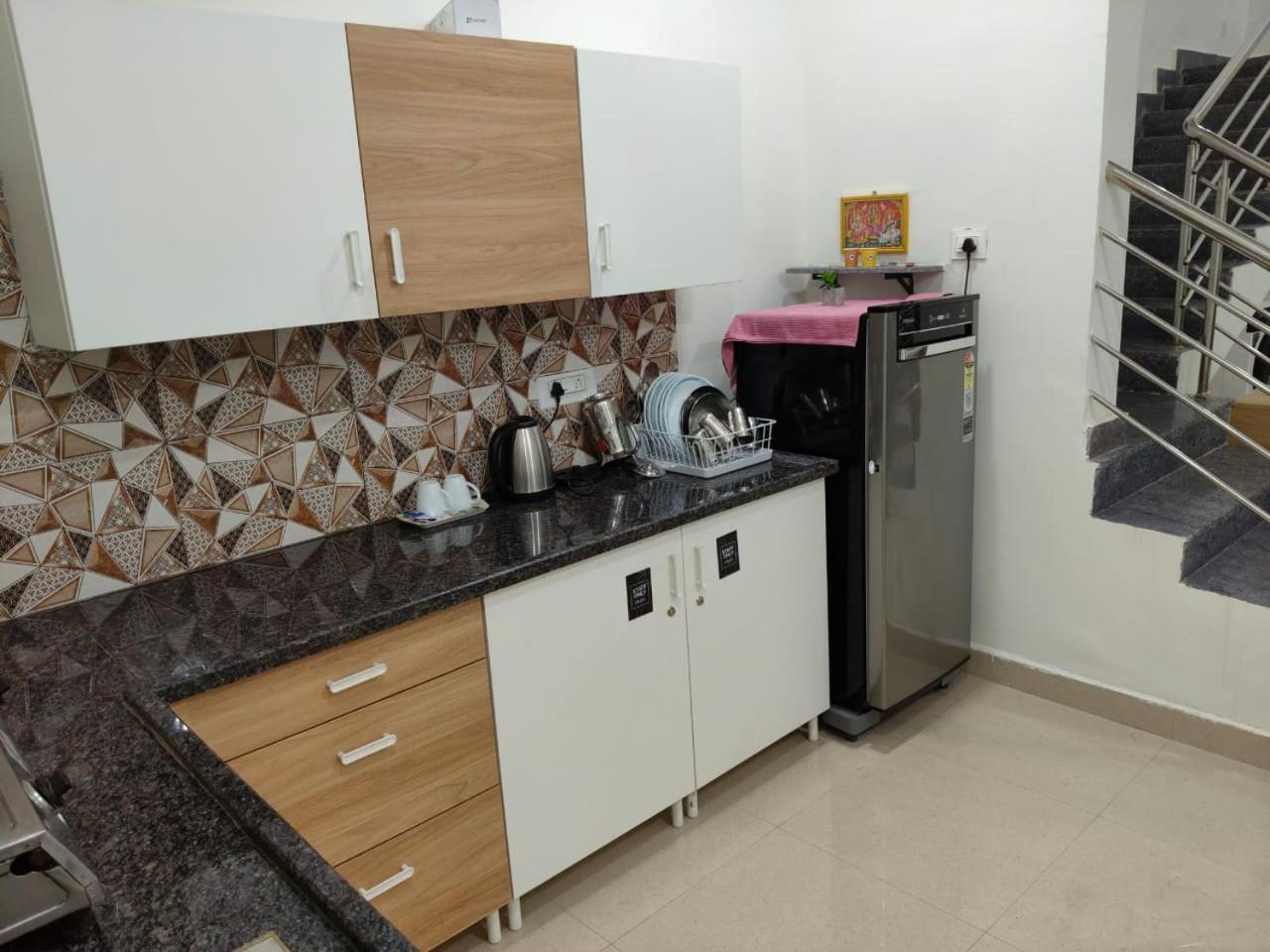 Leo'S Den 9 Guests Ac 3Bhk 9 Mins To Rgia Villa Shamshabad Exteriör bild